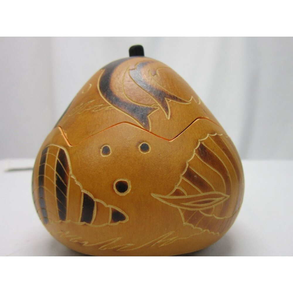 Small FOLK ART Hand Carved and Stained GOURD Trinket Bowl‎ w Lid